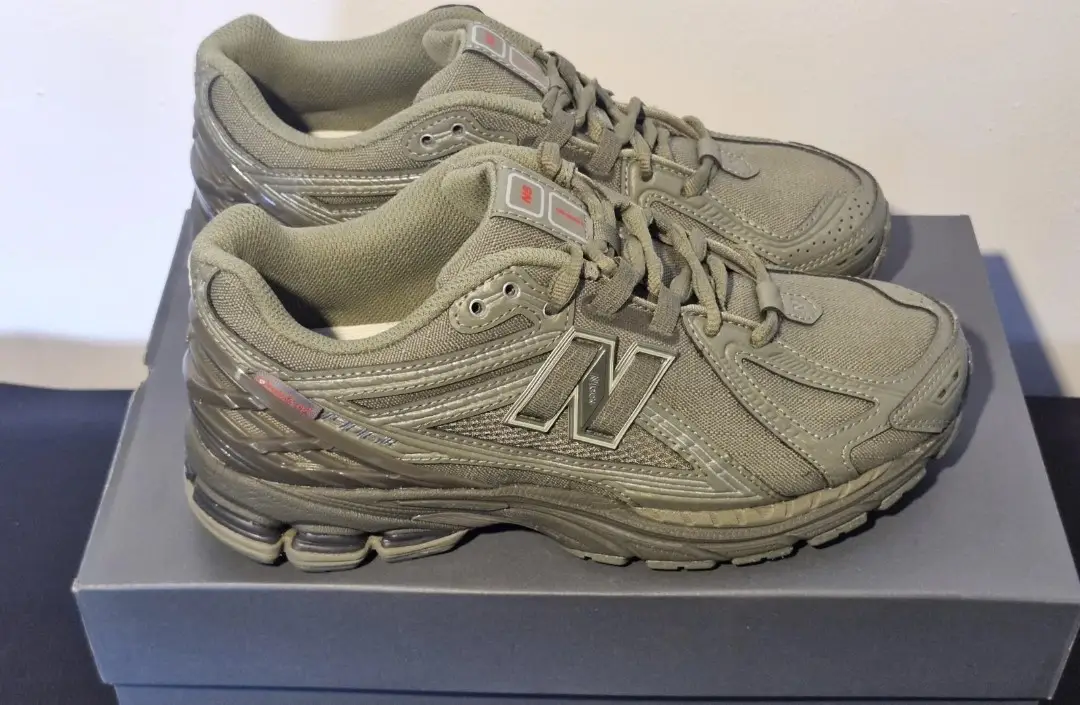 New Balance 1906r. Dark Olivine. Size 6.5. Brand New in box