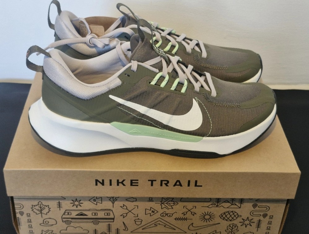 Nike Juniper Trail 2NN Running Shoen Khaki. Size 8.5. Brand new in full box