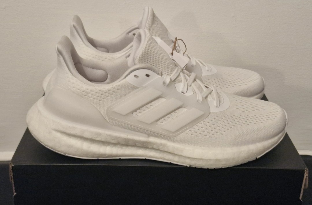 Adidas Pureboost 23 Running shoes. White. Size 6.5