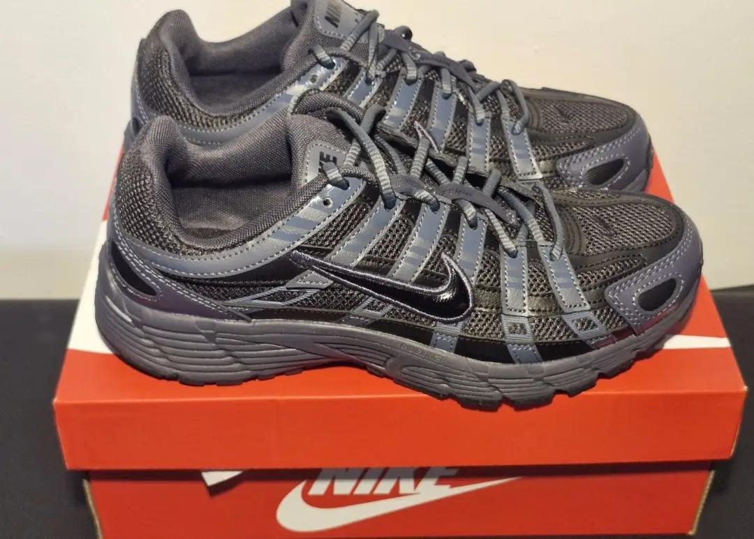 Nike Kids P-6000. Grey-Black. Size 6. Brand new in box