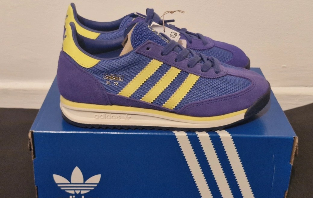 Adidas SL72 RS. Blue-Yellow. Kids size 5.5. Brand new