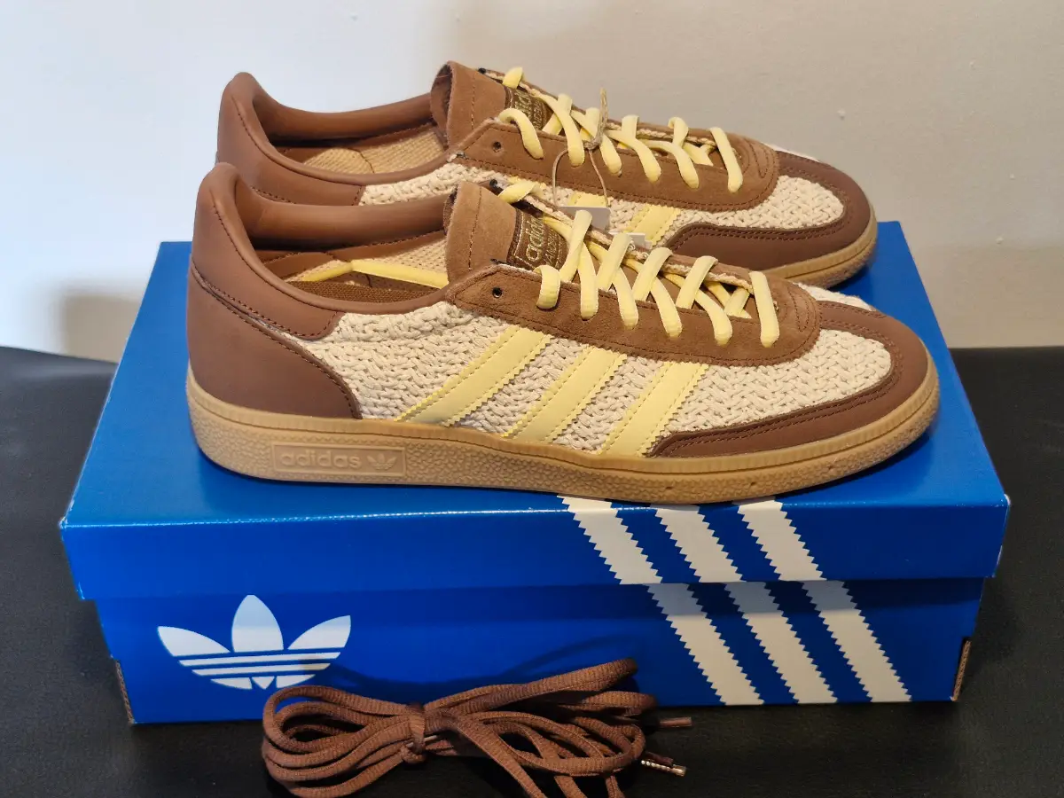 Adidas Handball Spezial. Cream-Brown. Size 7. Brand new in box