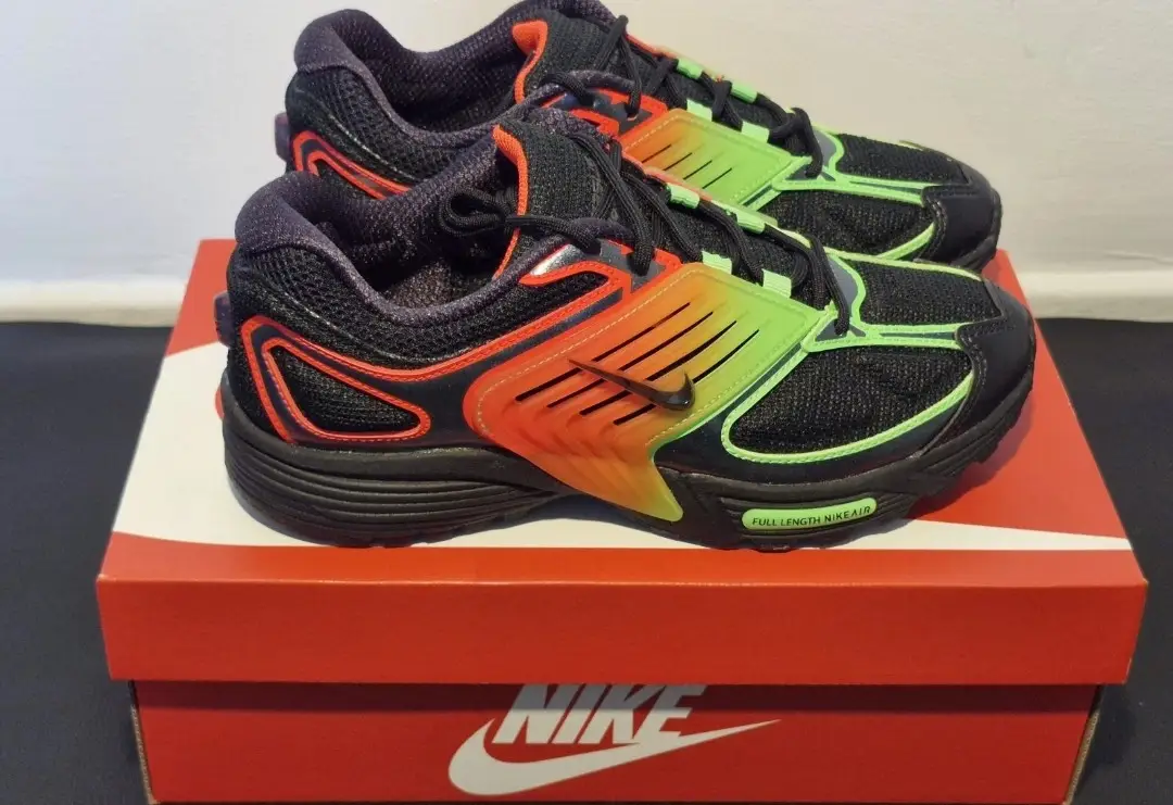 Nike Air Pegasus Wave SE. Black-Bright Crimson. Size 6. Brand new in full box