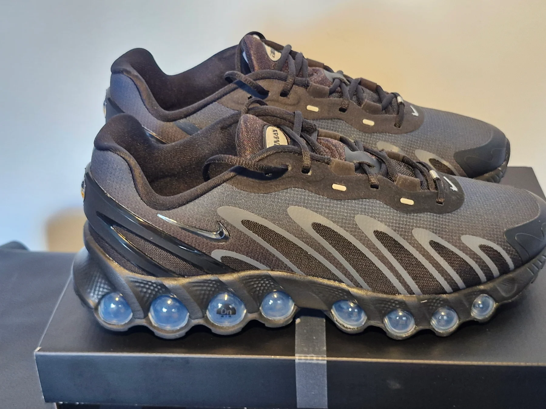 Nike Air Max DN8. Black-Metallic Silver. Size 10. Brand new in full box