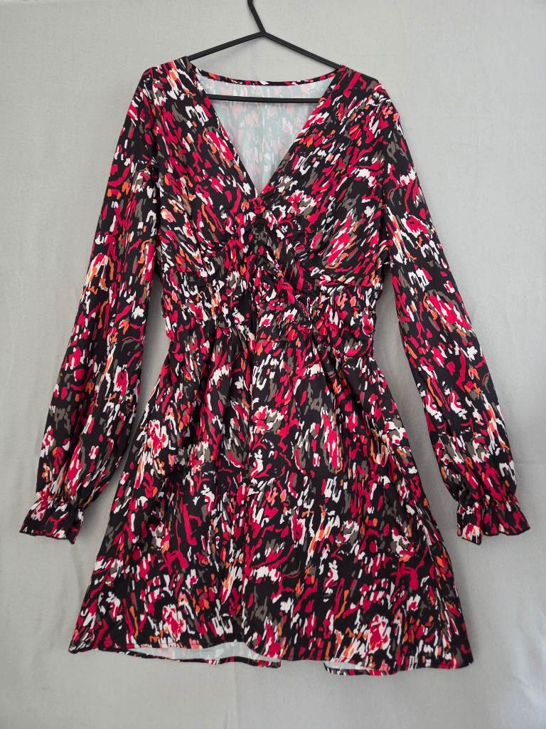 Shein V Neck Long Sleeved Vibrant Dress L