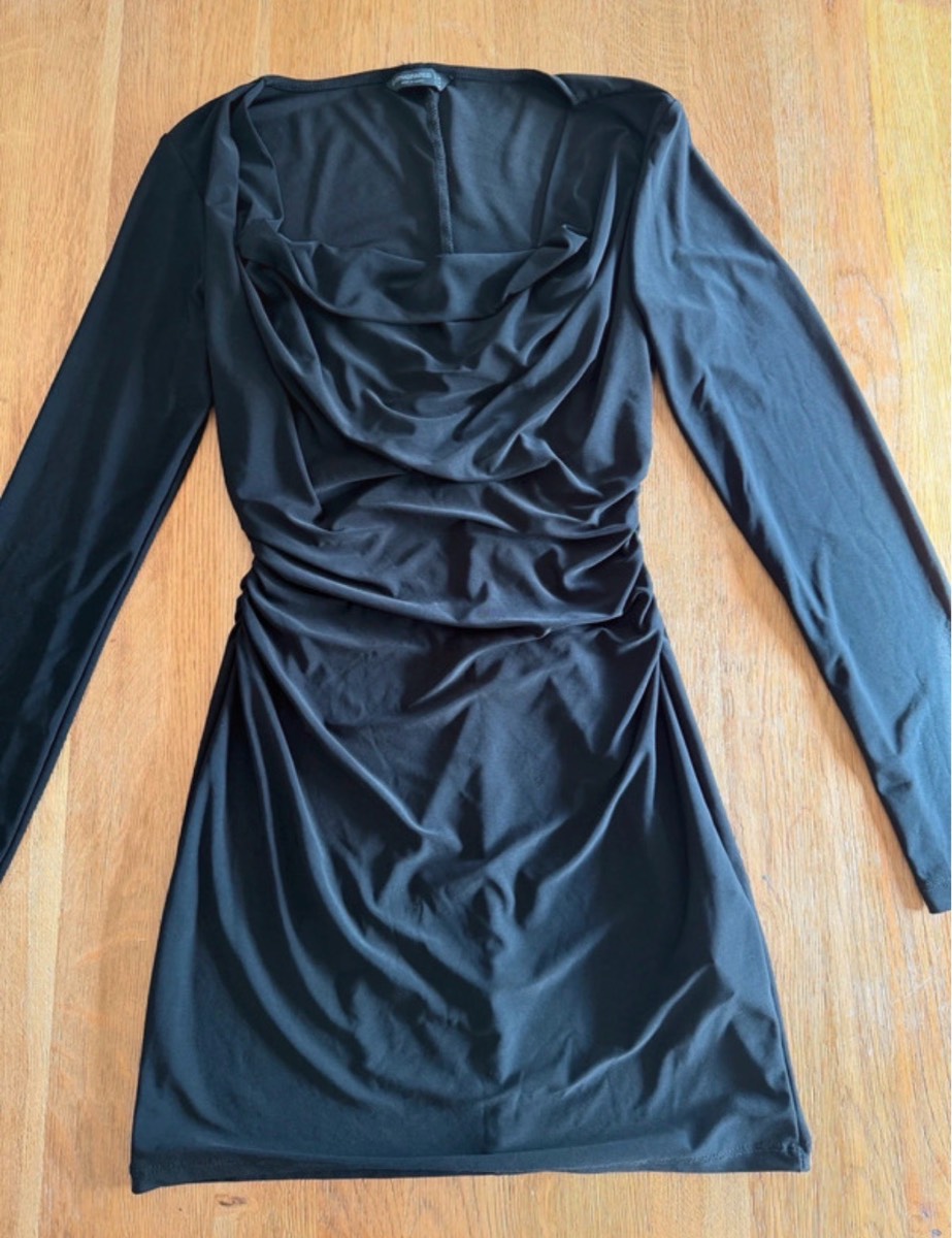 Stradivarius Black Ruched Long Sleeve Mini Dress Size M