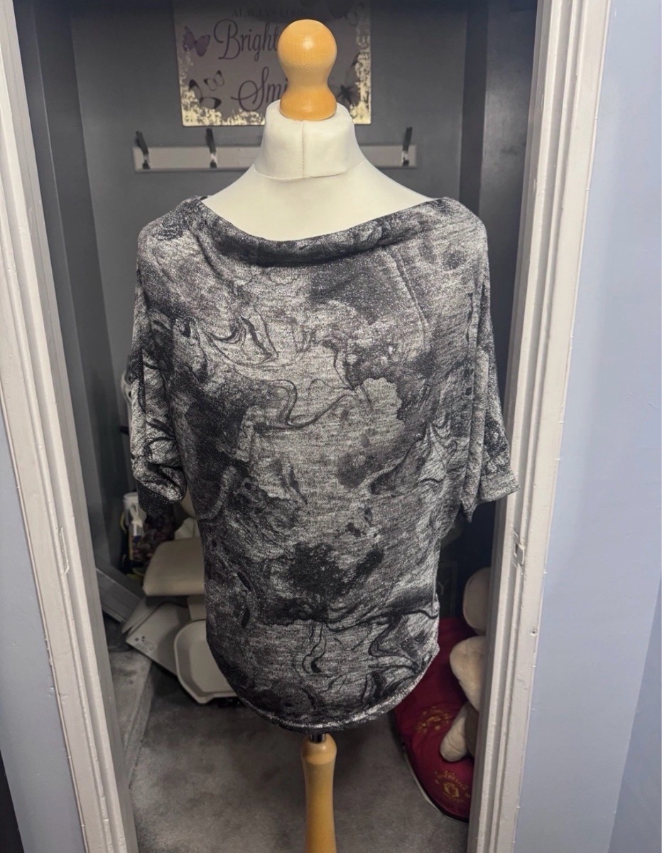 Quiz Batwing Top Grey Silver Shimmer UK 14 (EU 42) Metallic Knit Blouse