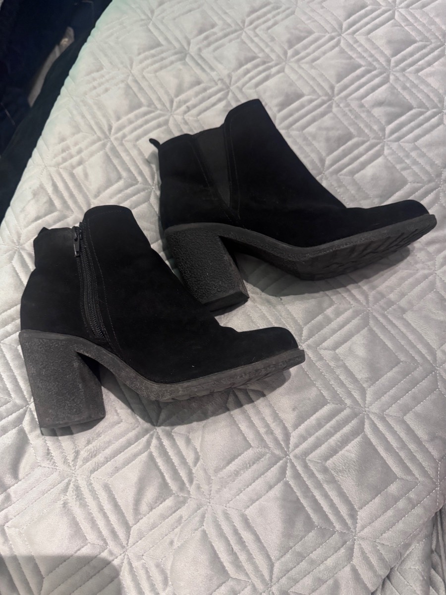 TU, Block Heel Ankle Boots, Black, UK 6 (Faux Suede Zip Chelsea Style)