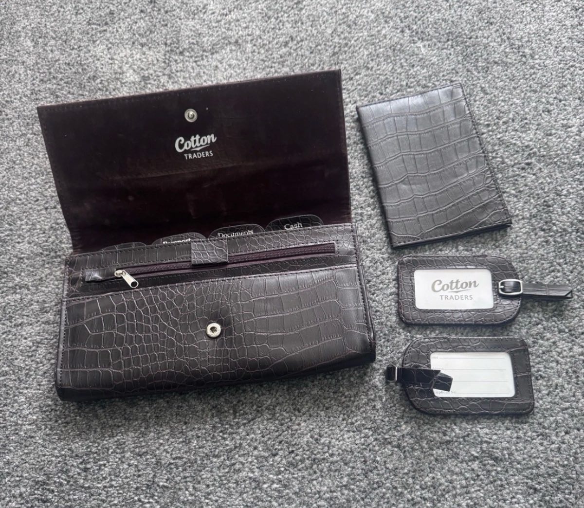 Cotton Traders Travel Wallet Set Brown Croc Effect 4 Piece Passport Holder & Luggage Tags