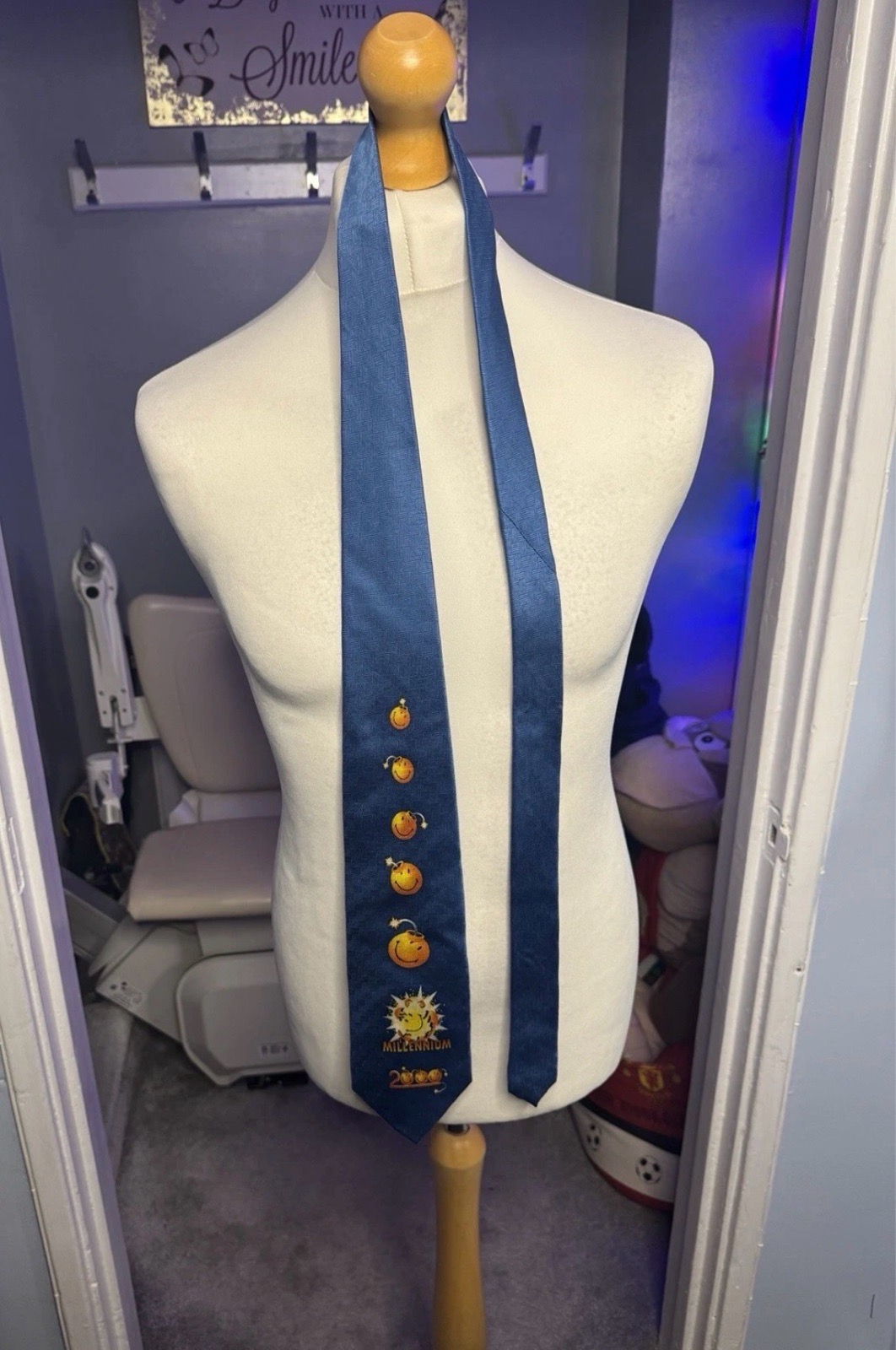 Smiley Classics Vintage 2000 Silk Tie Blue Millennium Y2K Novelty