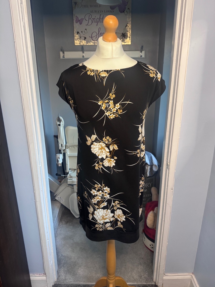 Evie Floral Tunic Top Black Size UK 16 Cap Sleeve Stretch Blouse