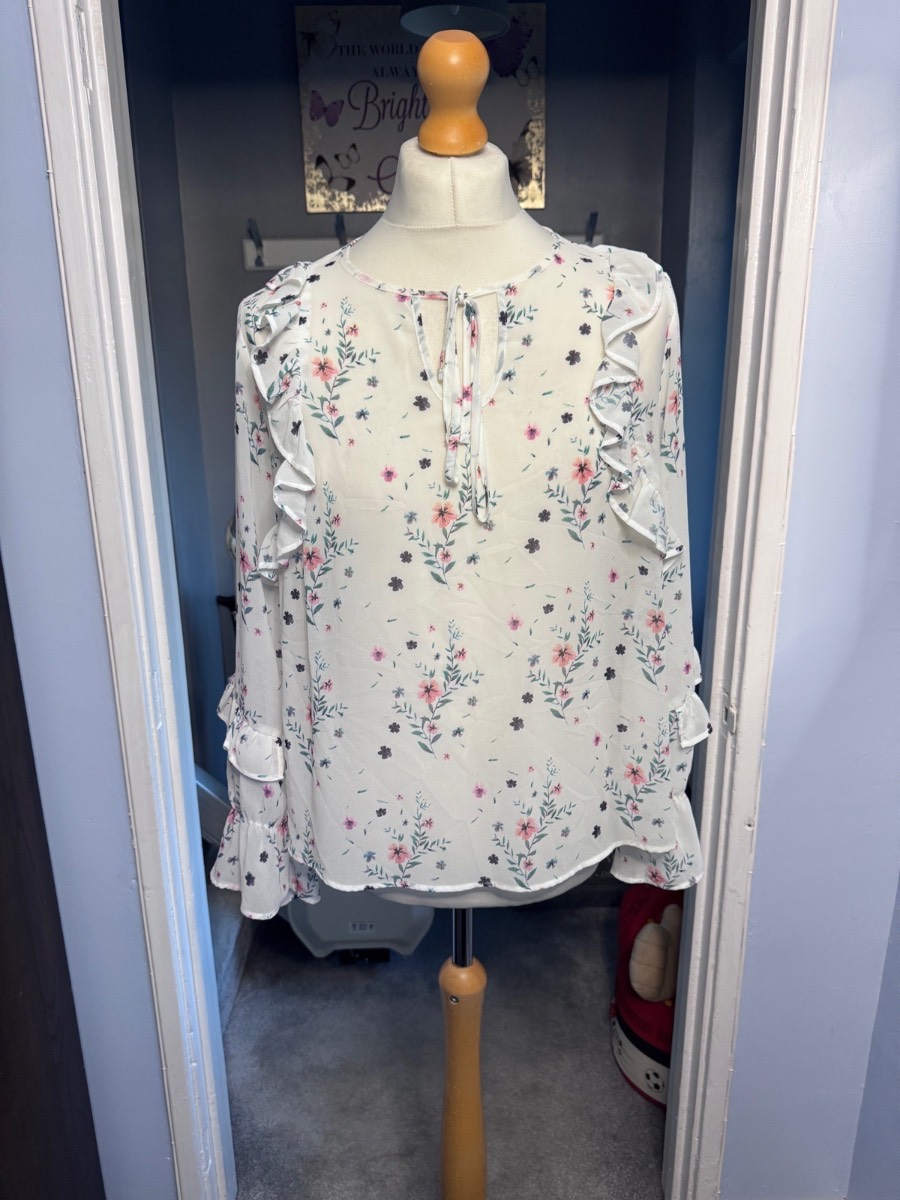 Lipsy London Floral Blouse Cream UK 16 Ruffle Long Sleeve Tie Neck