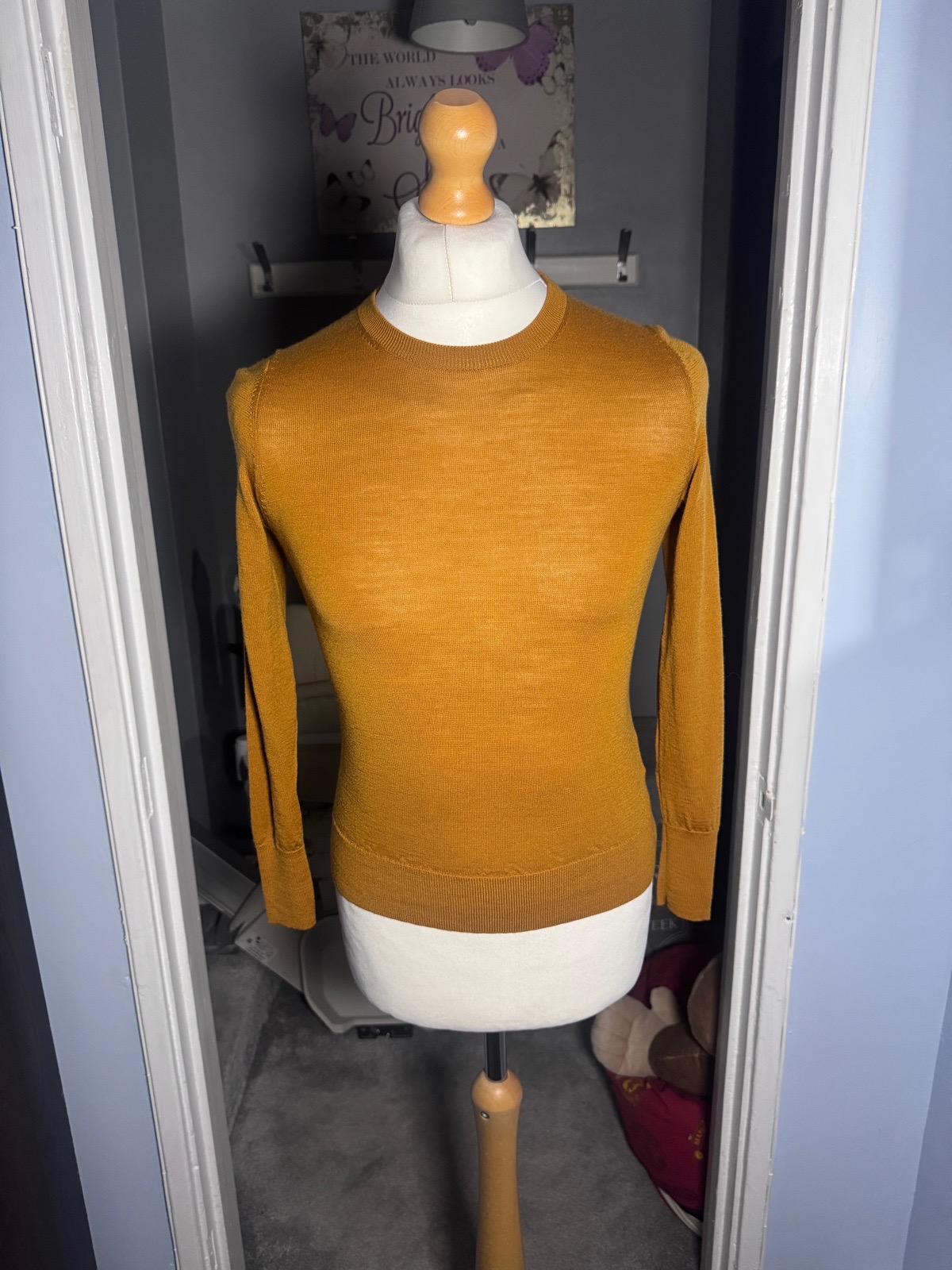 Uniqlo Pure New Wool Jumper Mustard Size S UK 8–10 Crew Neck