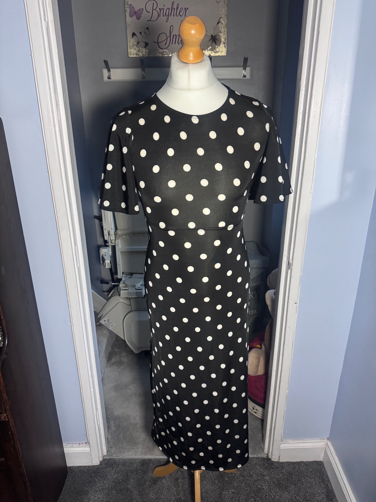 H&M Black White Polka Dot Midi Dress Size S Flutter Sleeve Stretch