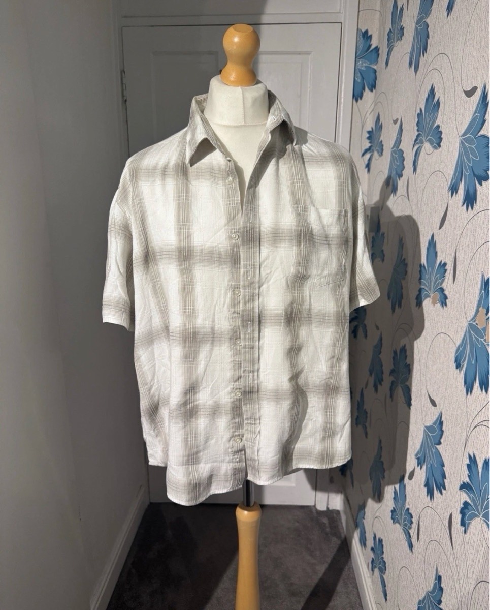 Reserve Short Sleeve Shirt White & Grey Check XL Summer Casual Button Up