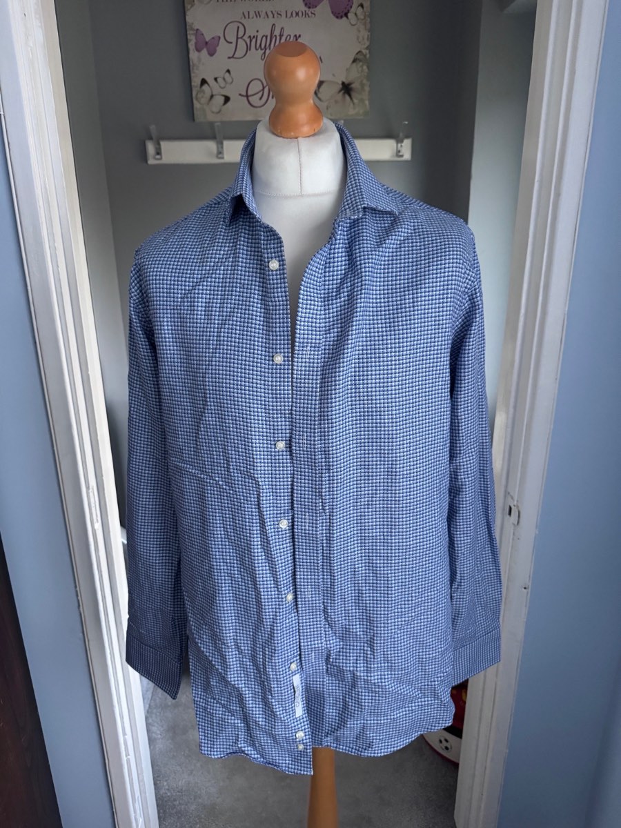Savoy Taylors Guild Tailored Fit Shirt Blue White Geometric Print Large (16.5” Neck)