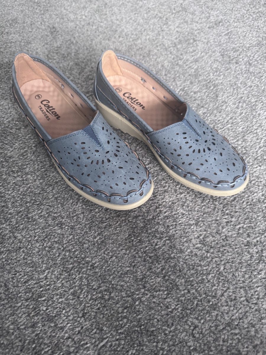 Cotton Traders Slip On Shoes Blue UK 3 Laser Cut Comfort Casual Lightweight