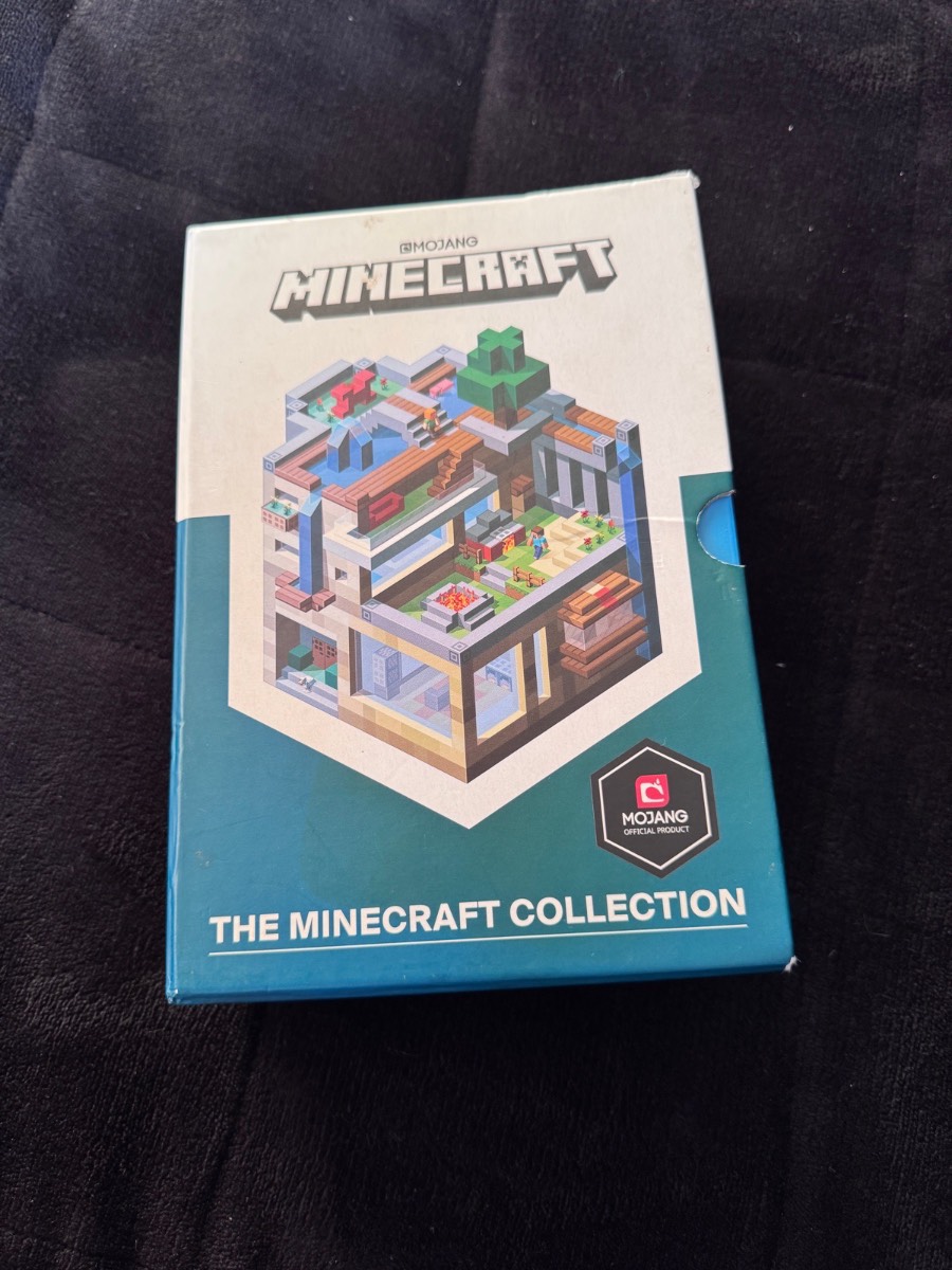Minecraft Collection Box Set, Official Mojang Guide Books, 8 Book Slipcase, 2020