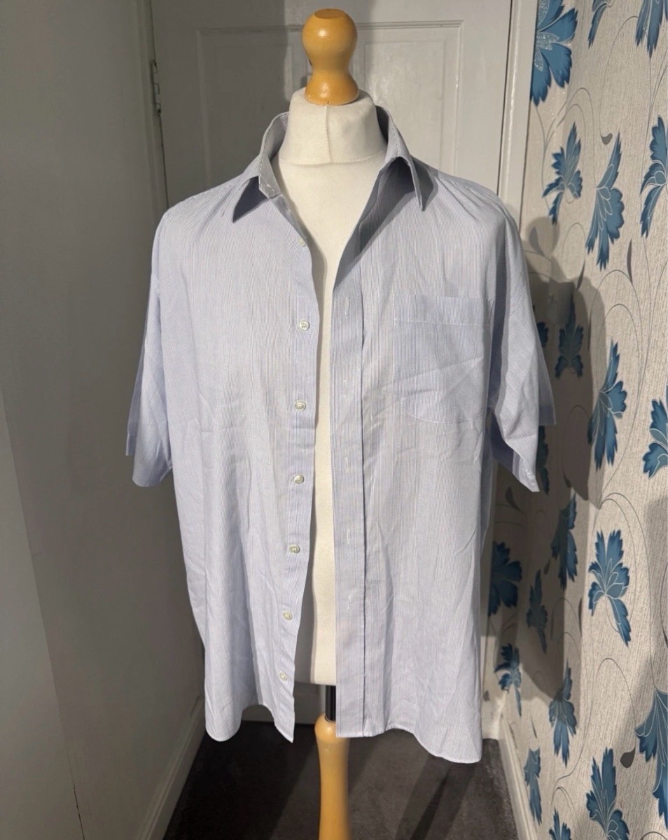 Marks & Spencer Short Sleeve Shirt Blue Stripe XL (17½” Collar) Smart Formal