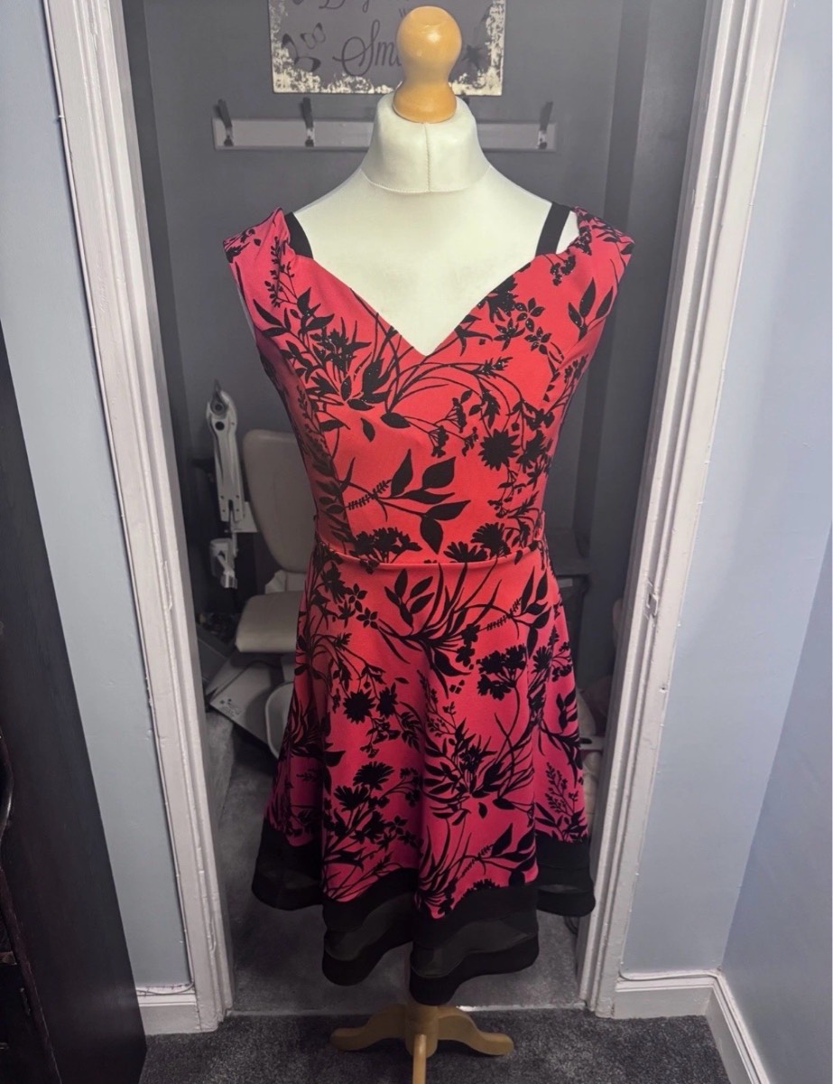 Roman Evening Cocktail Dress Red/Black UK 12 Flocked Floral Fit & Flare