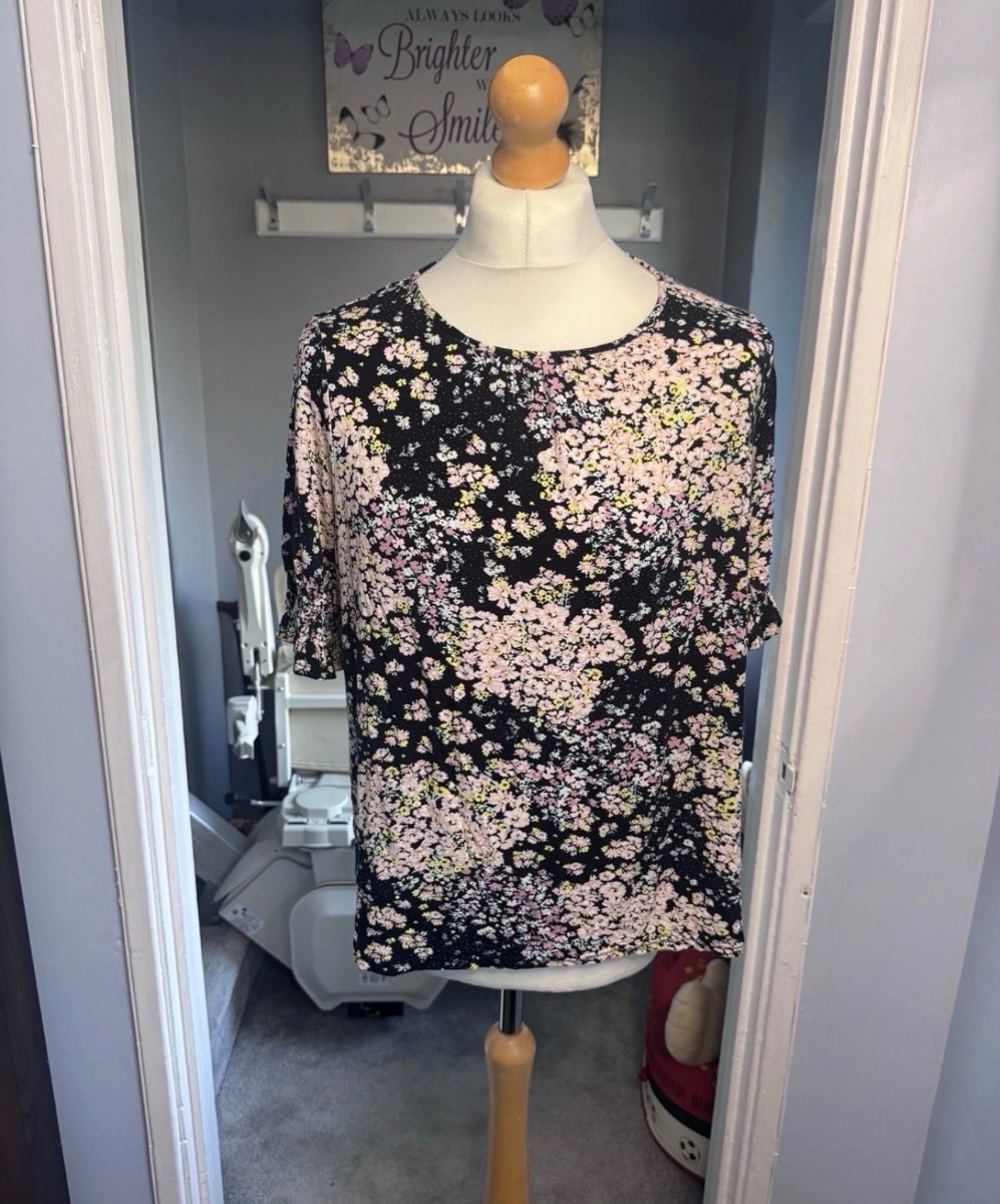 M&Co Women’s Floral Blouse Black UK 18 Pink Ditsy Print Frill Sleeve Top