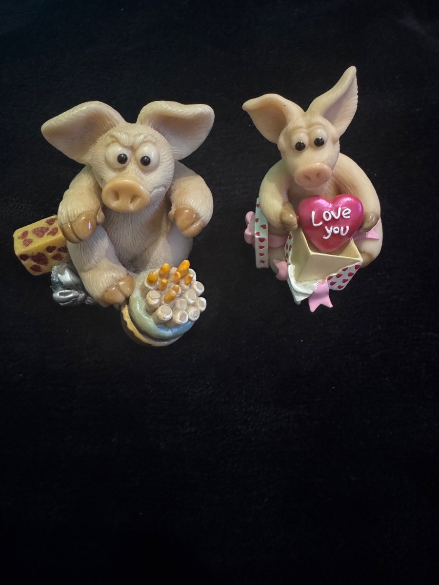 Piggin’ Collectable Figurines Beige Mini Ornament Bundle David Corbridge