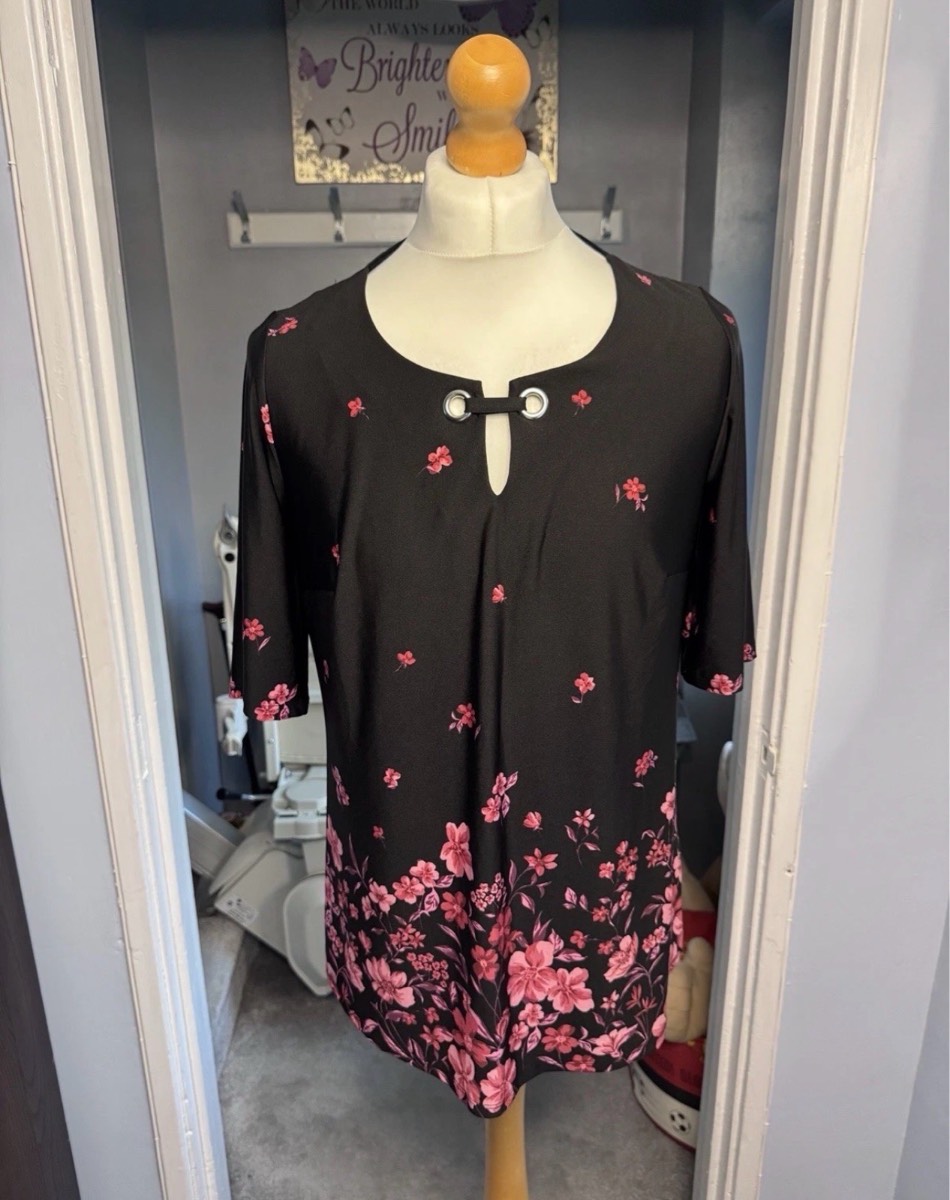 Bonmarché Tunic Top Black Pink Floral UK 14 NWT Keyhole Stretch Blouse