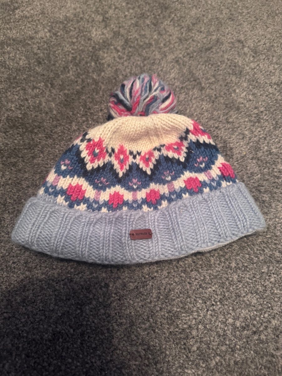 FatFace Fair Isle Bobble Beanie Hat Blue One Size Fleece Lined 100% Wool