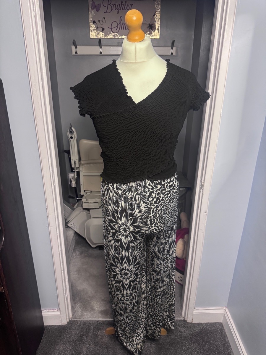 Kaleidoscope Jumpsuit Black White UK 16 Shirred Stretch Wide Leg Floral