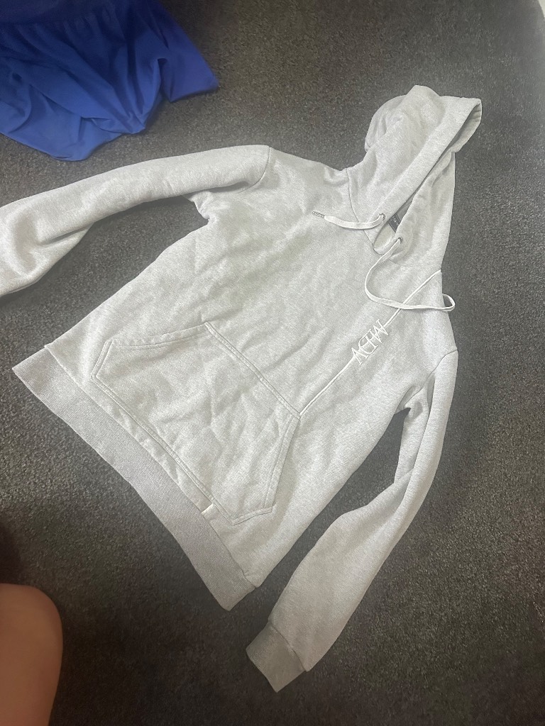 maniere de voir Grey hoodie