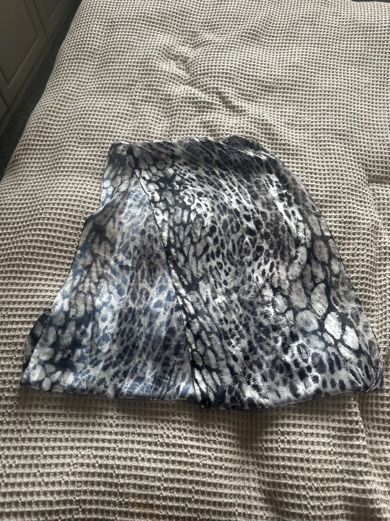 Grey scarf