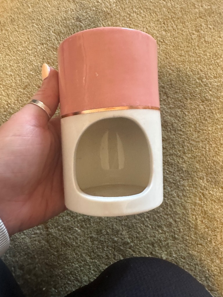 Tea light wax melt burner