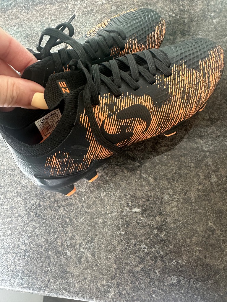 Sondico football boots