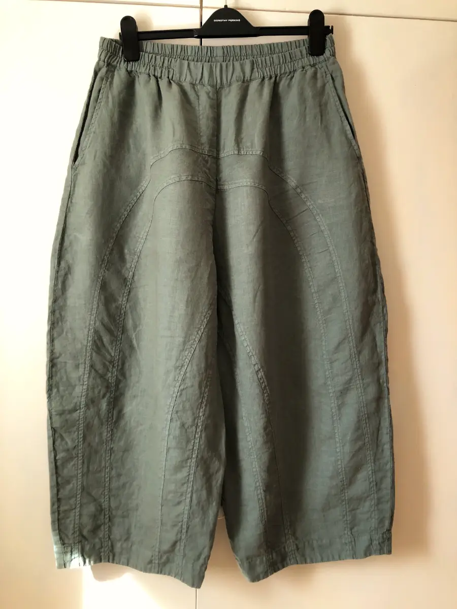 Sahara Grizas Sage Green Linen Curved Seam Bubble Cropped Trousers Size Large