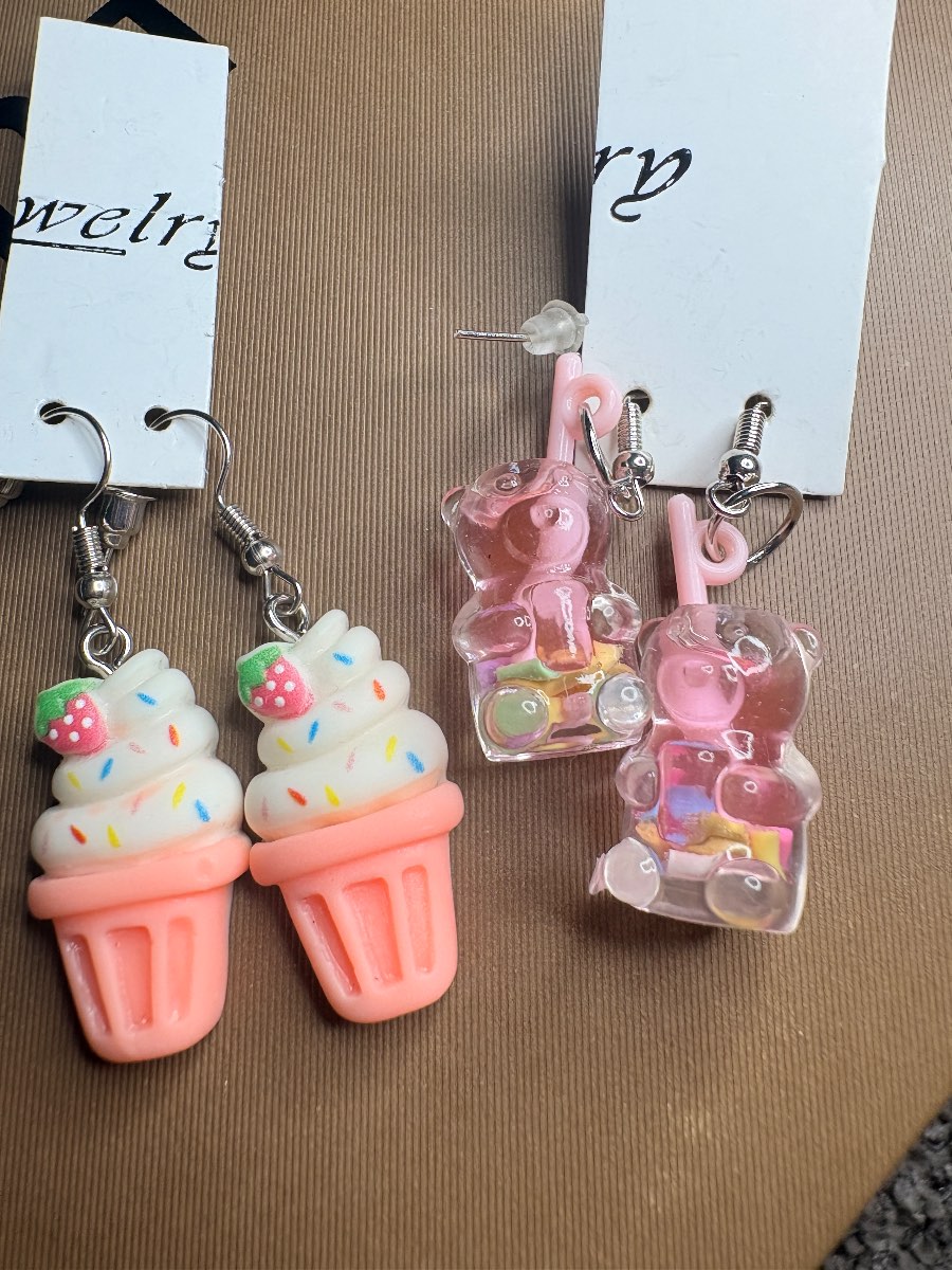 2 Pairs Summer Earrings Ice Cream And Gummy Bear Earrings