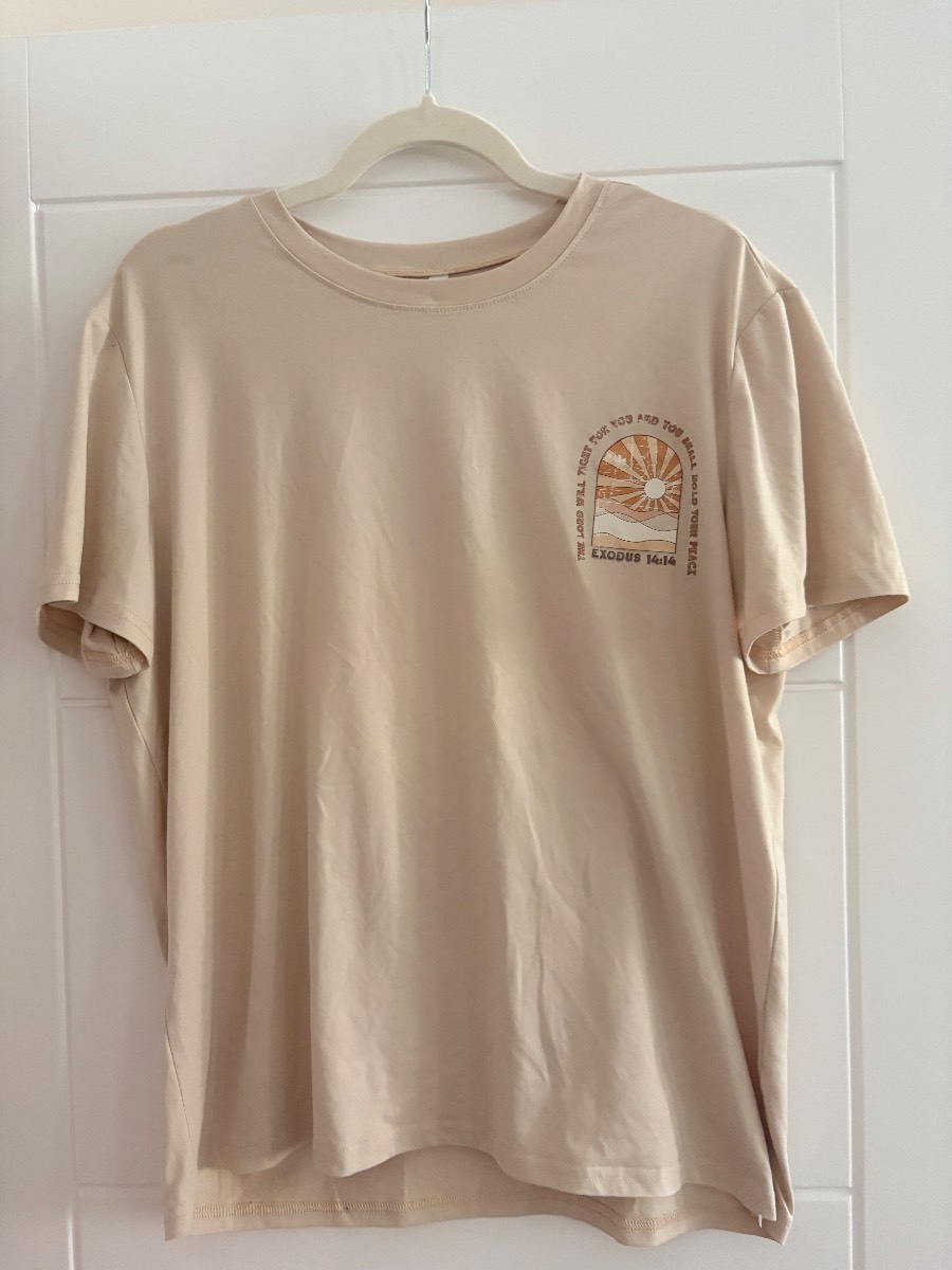 Beige oversized tshirt
