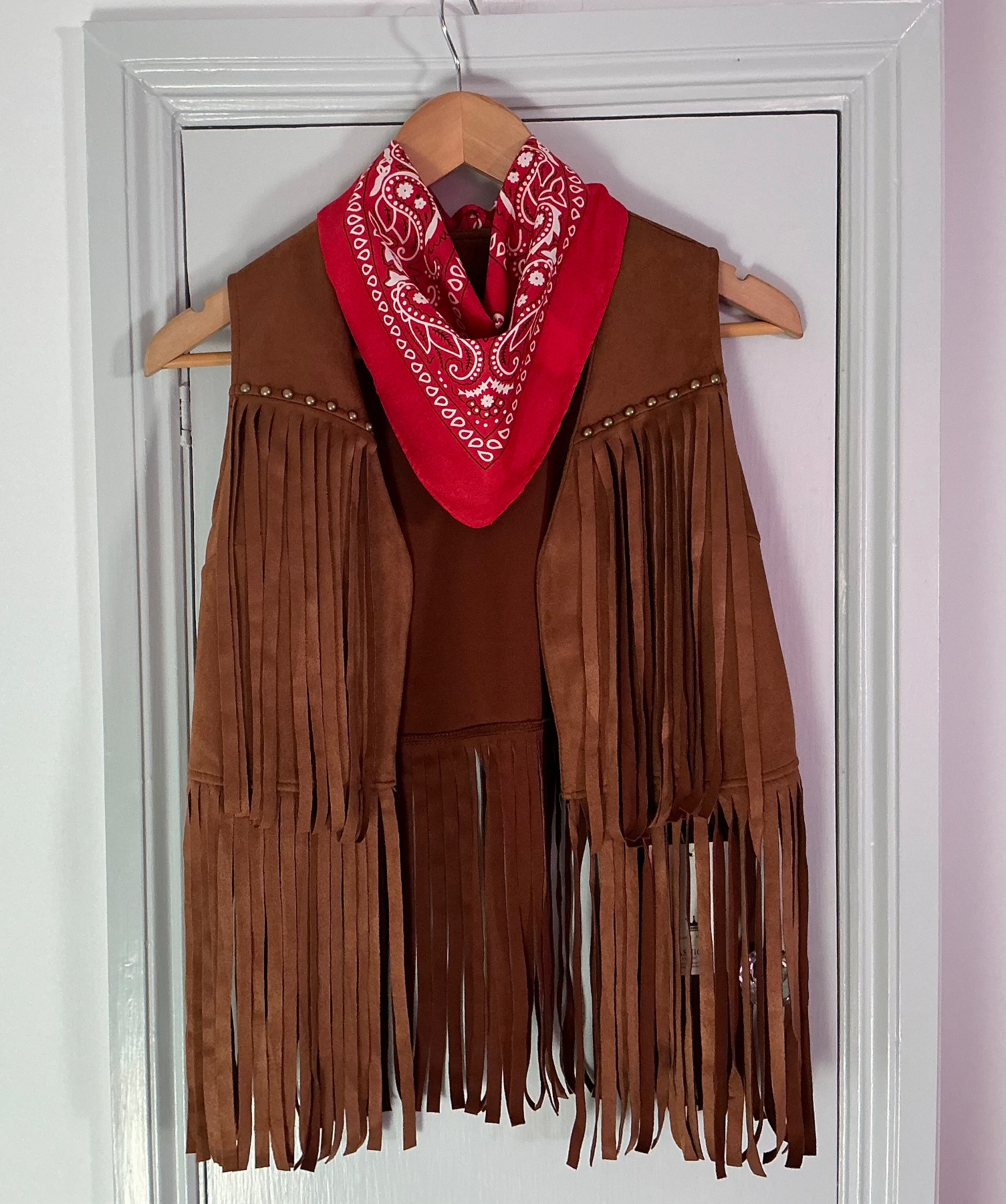 Women’s Cowgirl tan tassel fringe waistcoat size 10 with red bandana Country Boho Festivals
