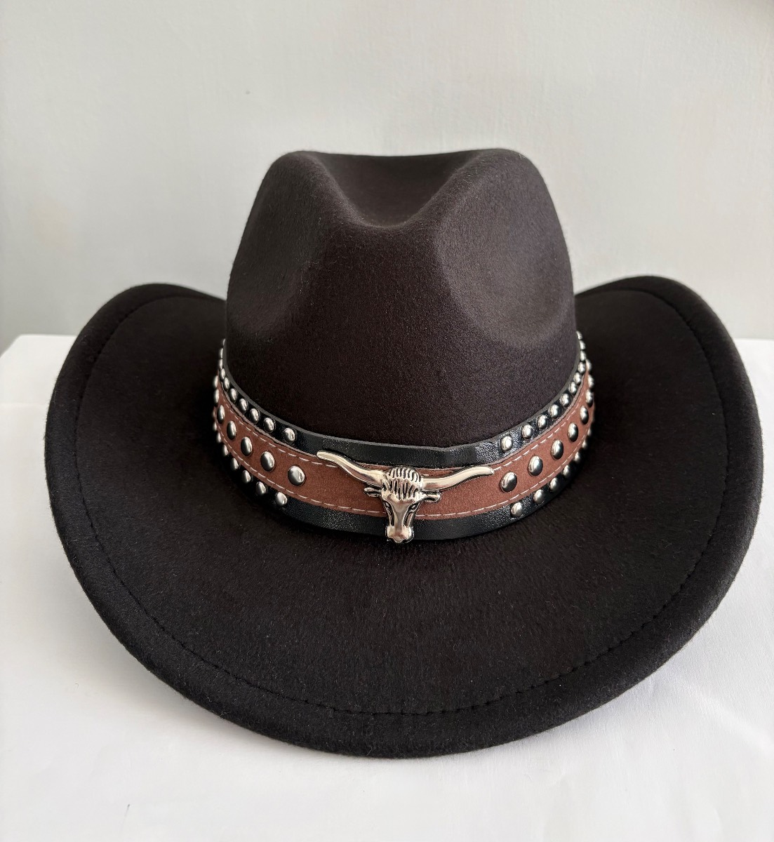 Black Cowboy Hat with Bull Belt Trim – 57cm Adjustable – Unworn 🤠
