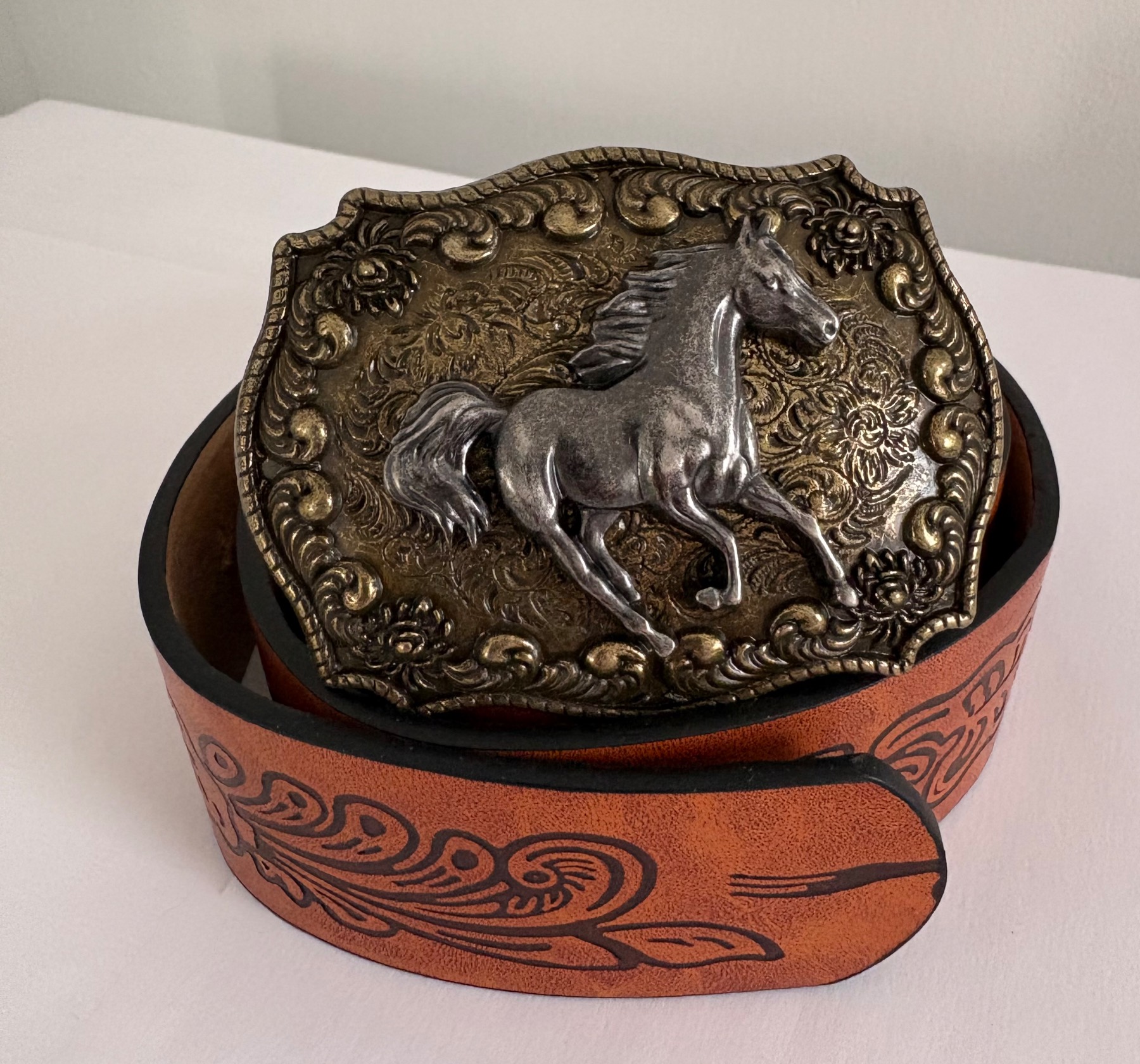 Rodeo horse buckle tan belt 102cm western style line dancing hoedowns hen parties