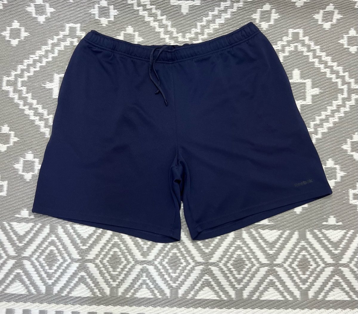Reebok men’s navy 100% polyester activewear summer shorts size large