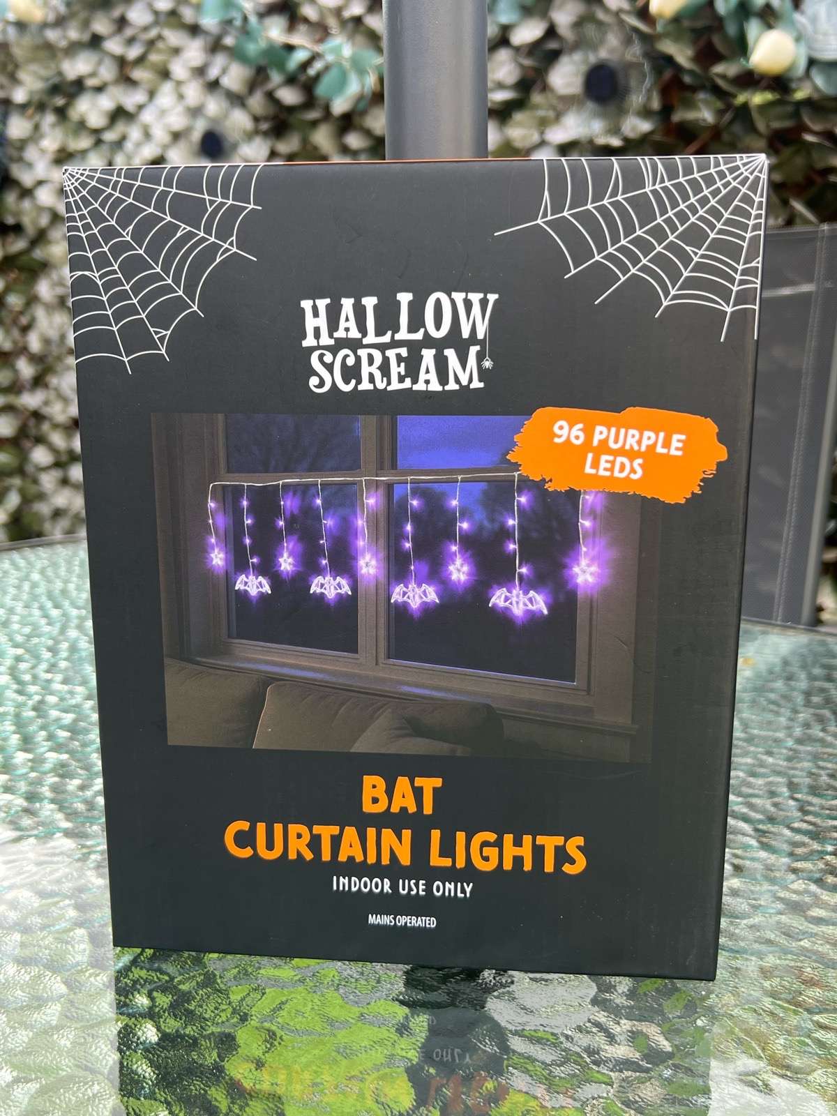 Halloween 96 Purple LEDS BAT CURTAIN LIGHTS Indoor Use. 5M Long. Mains Operated