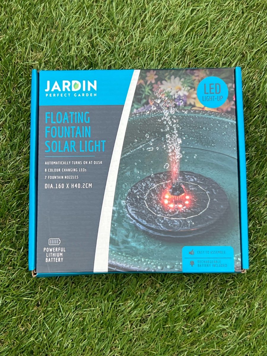 Floating fountain Solar light Jardin perfect garden Colour black. 7 Nozzles