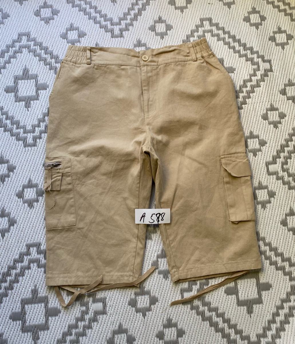 Unbranded mens khaki 35% cotton 65% polyester summer cargo shorts with 5 pockets size XL