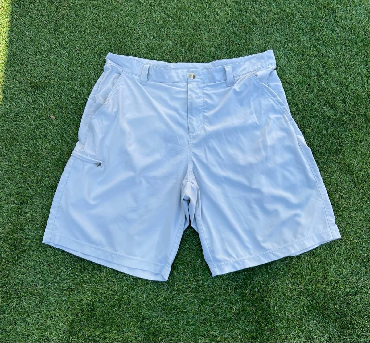 Columbia PFG men’s grey 88% polyester 12% elastane summer activewear shorts size waist 36
