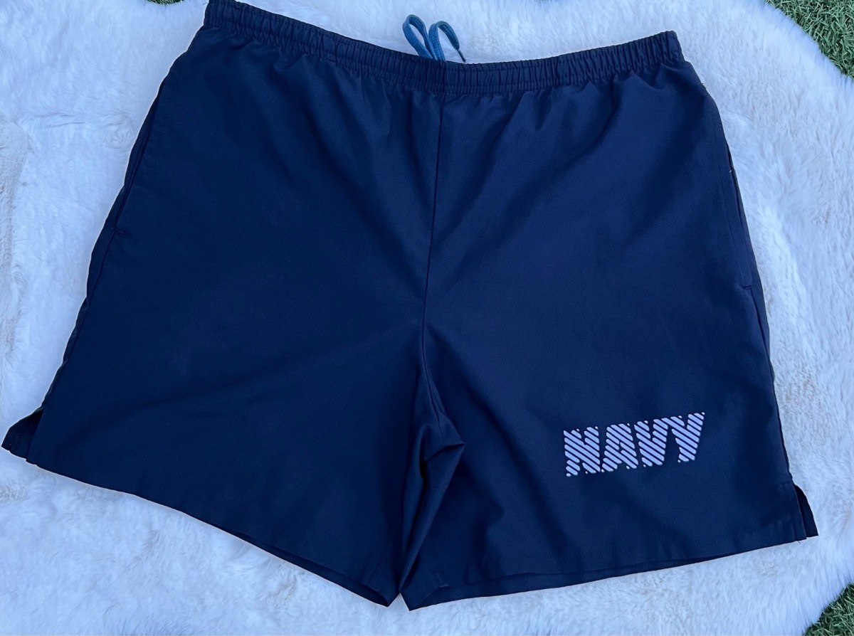 New balance men’s Navy blue 100% polyester summer activewear swim shorts size medium