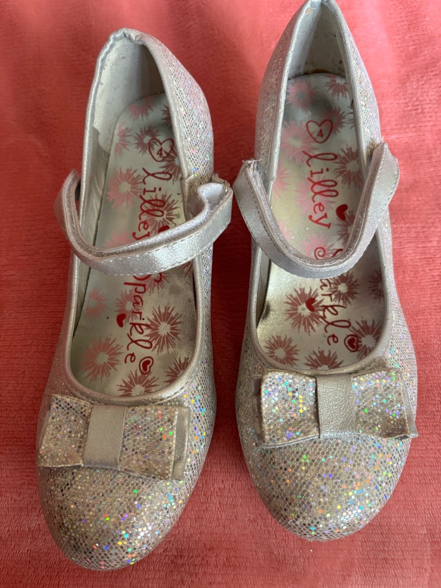 Sliver size 4 Lilley sparkle shoes