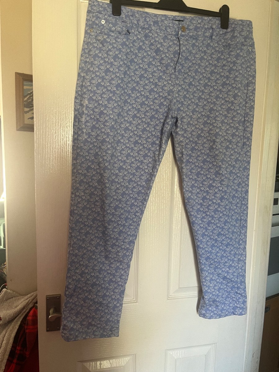 Sugar crisp light blue and white ditsy flower jeans