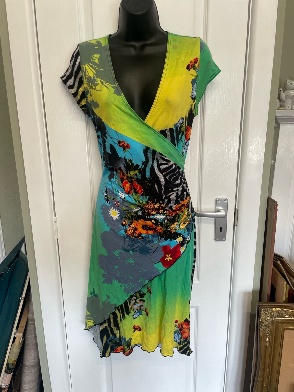 Vintage Y2K Joseph Ribkoff Multicoloured Animal Print Wrap Style Dress holiday summer 10 12