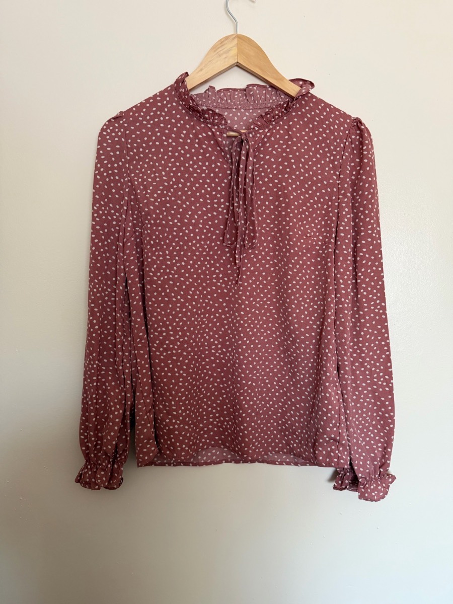 Shein Woman’s Long Sleeve Pokadot blouse Size Medium