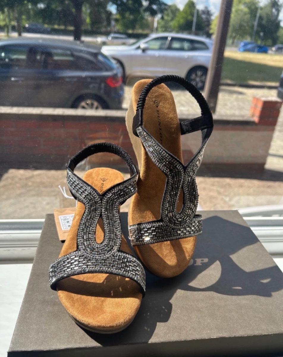 Dunlop women lovely sandals shoes size uk:3/36